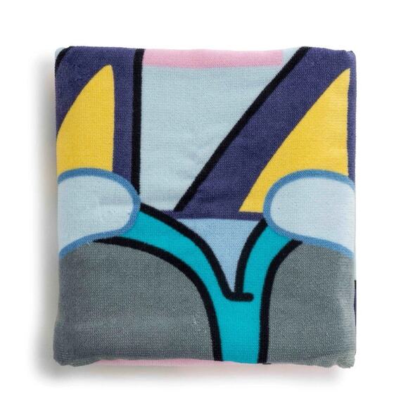 Bluey Cool Checks 28 in x 58 in Kids Beach Towel New - Picture 6 of 8